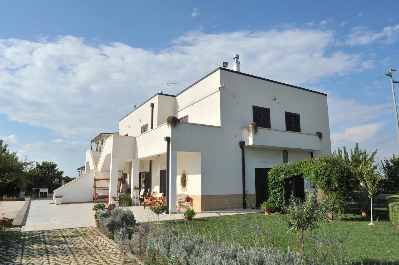 All'Ombra Del Carrubo - Metaponto Exterior photo