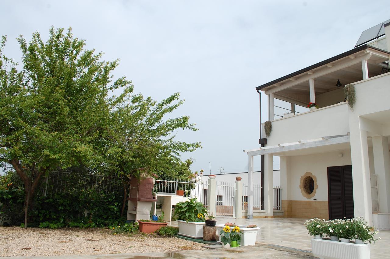 All'Ombra Del Carrubo - Metaponto Exterior photo