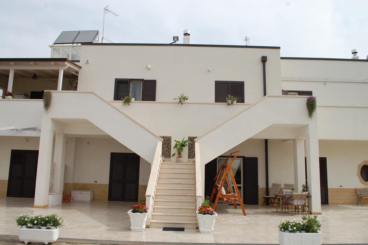 All'Ombra Del Carrubo - Metaponto Exterior photo