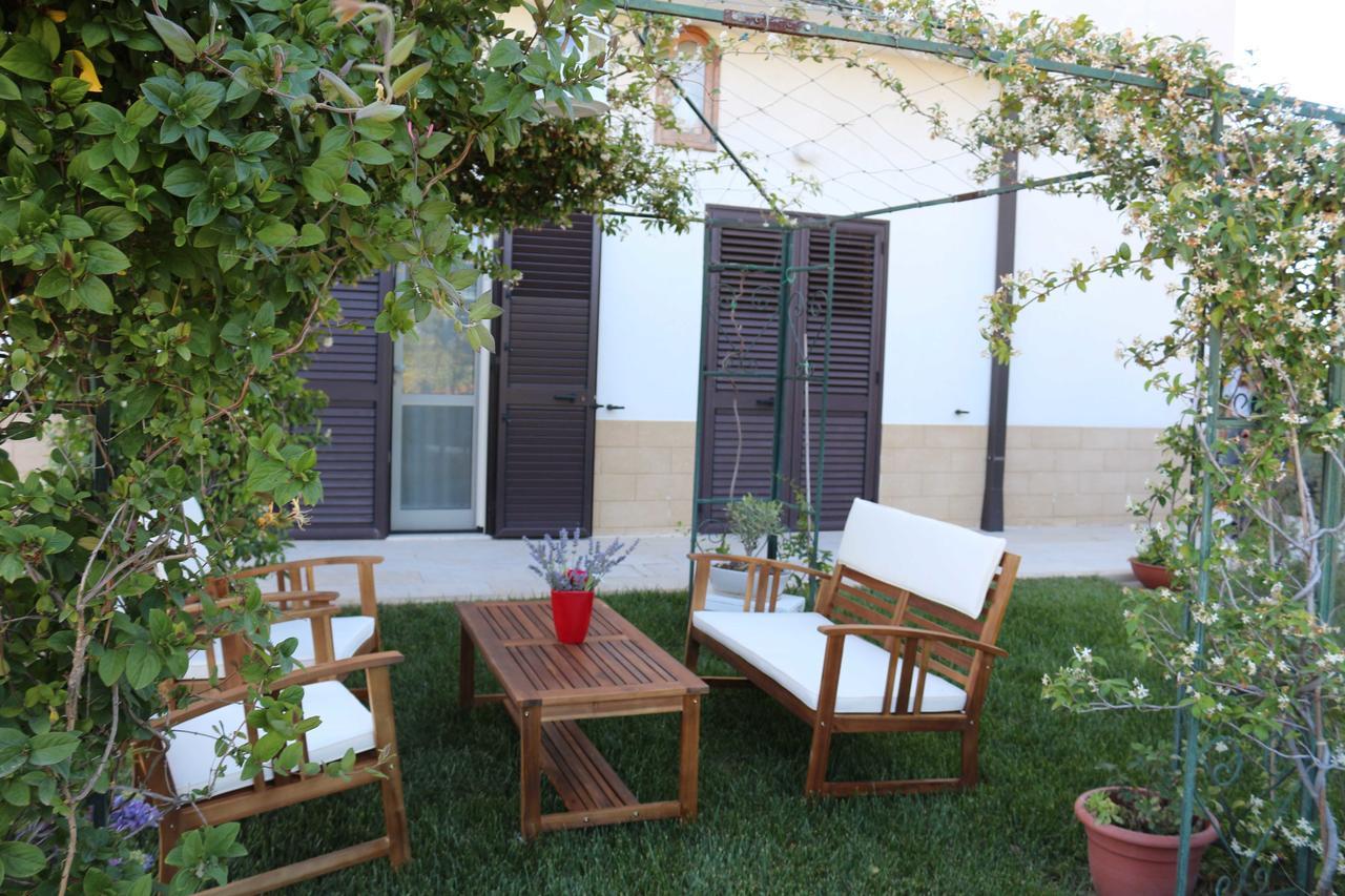 All'Ombra Del Carrubo - Metaponto Exterior photo